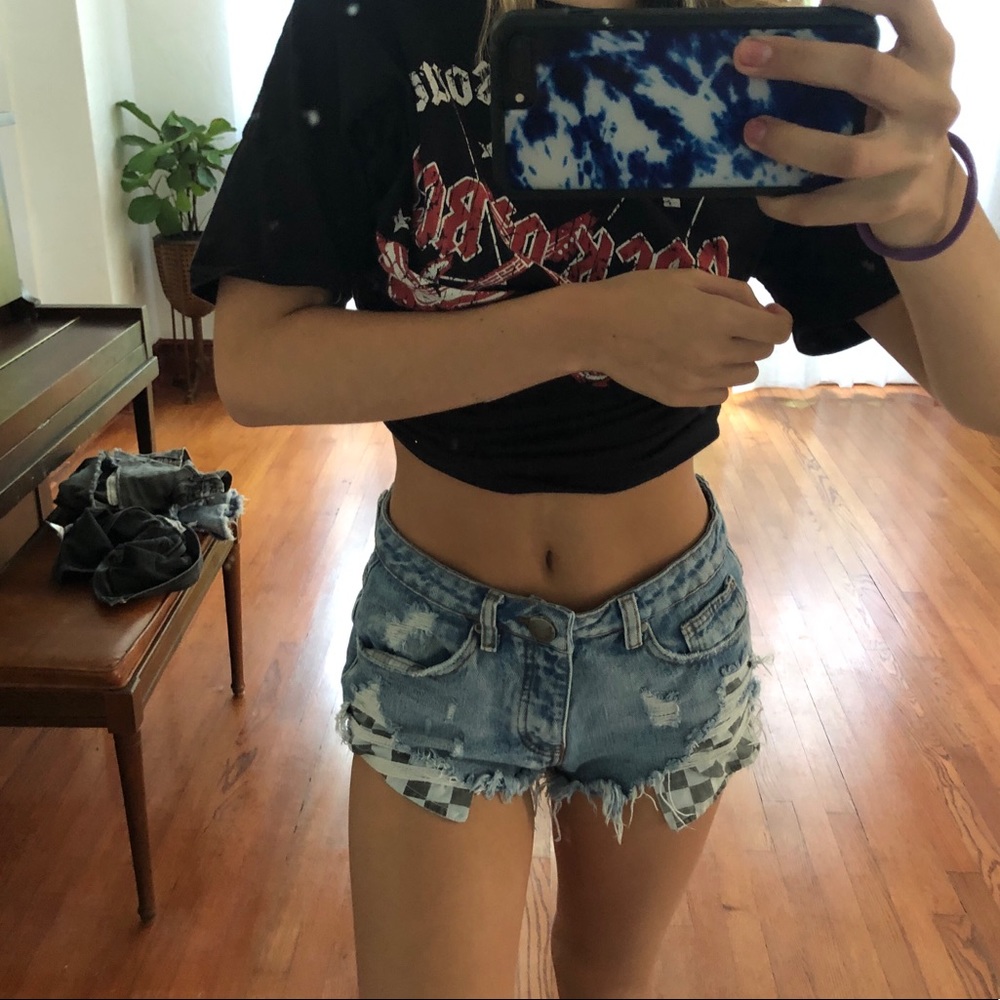 Checkered pocket shorts